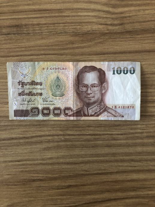 tajska-baht-bankovec-slika-31741778.jpg
